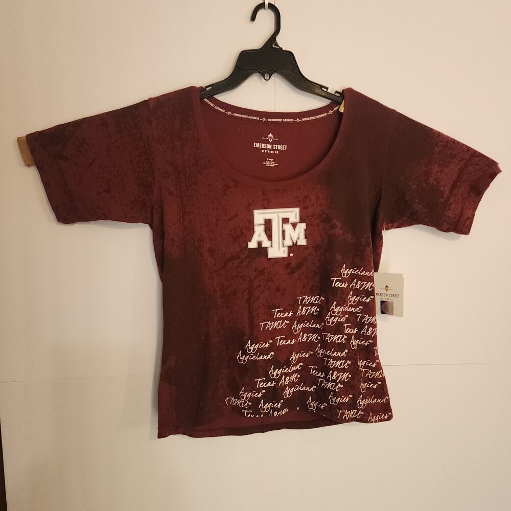 Texas A&M Aggies Womens Top Emerson Street Clothing Size XL New With Tag.‎